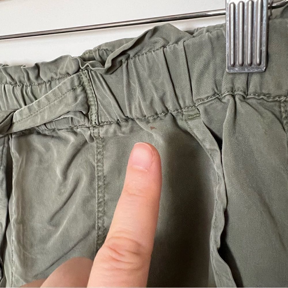 Aerie Shorts Womens Small Olive Green Elastic Waist Pockets Pull On Lightweight - Picture 3 of 9